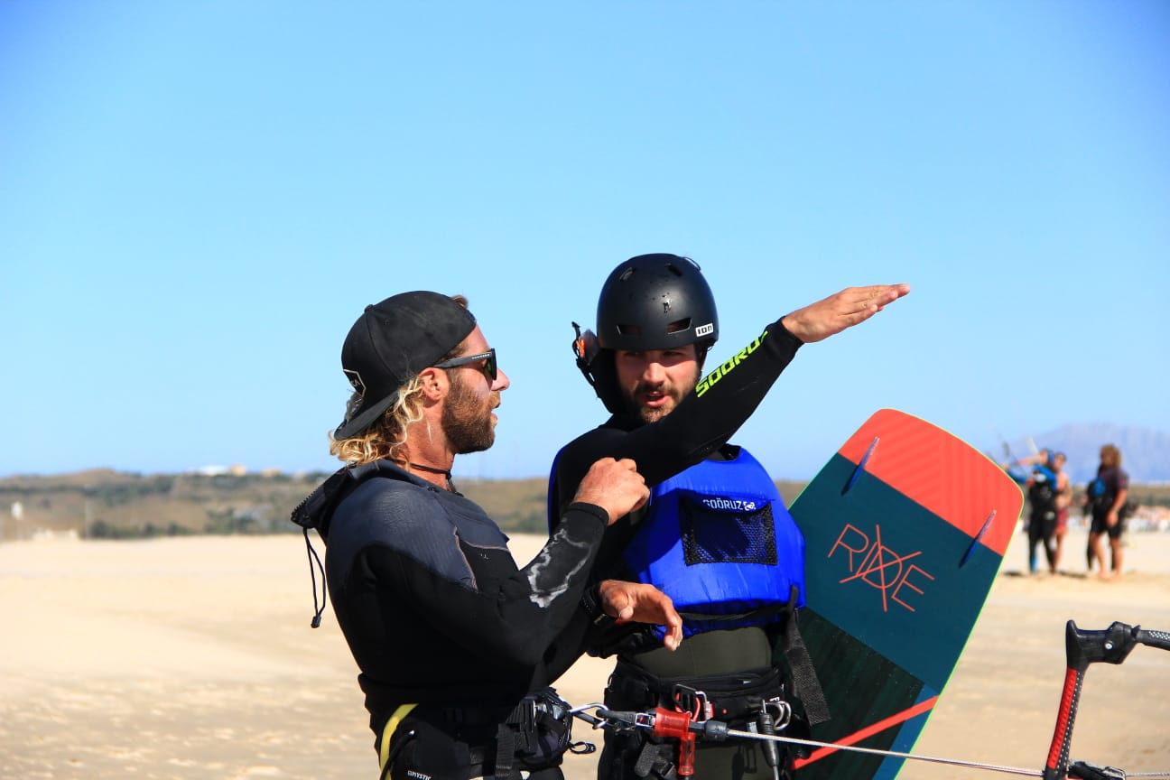 Cours de kitesurf débutant à Tarifa